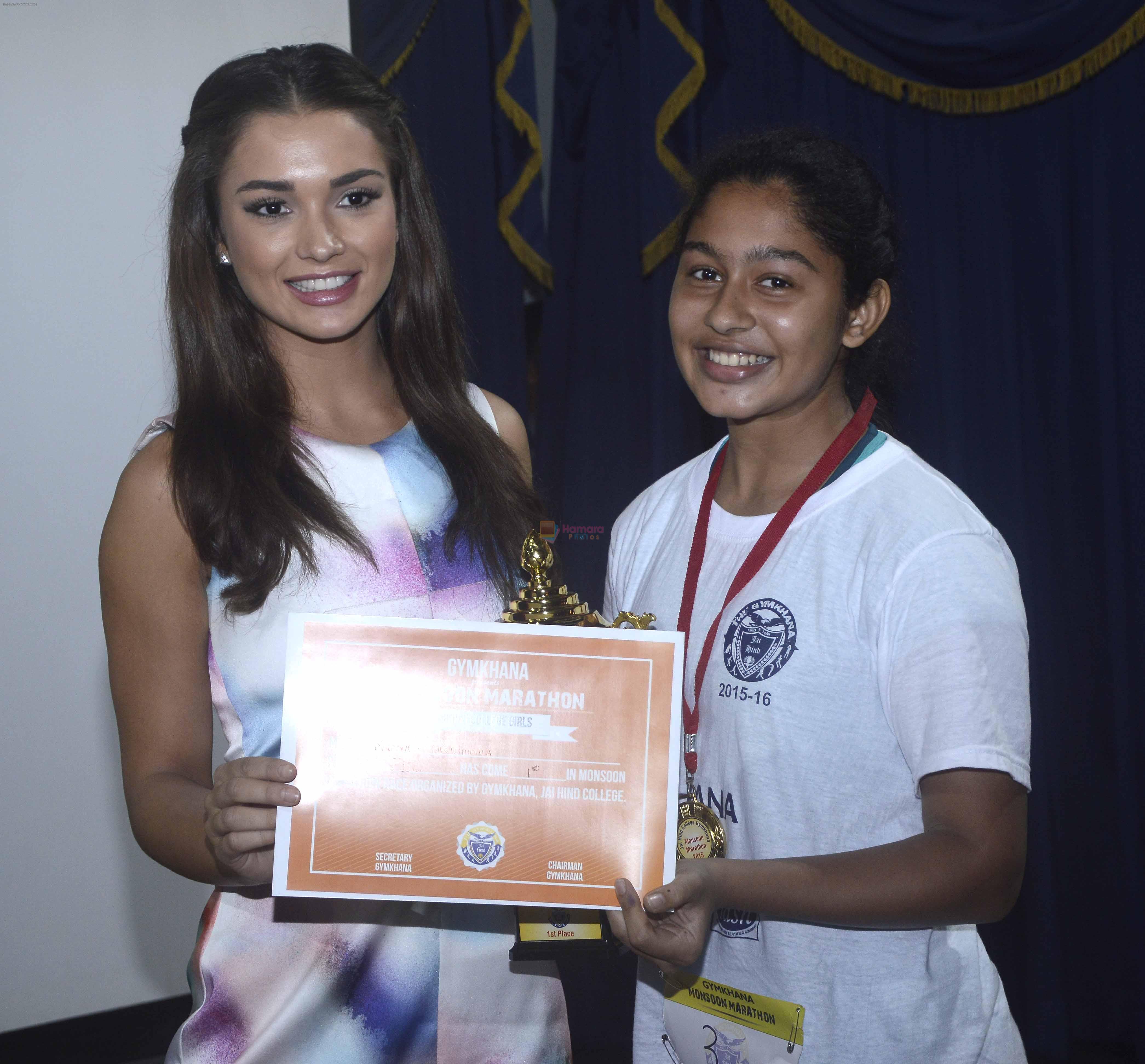 Amy Jackson at Jaihind college in Mumbai on 28th Aug 2015