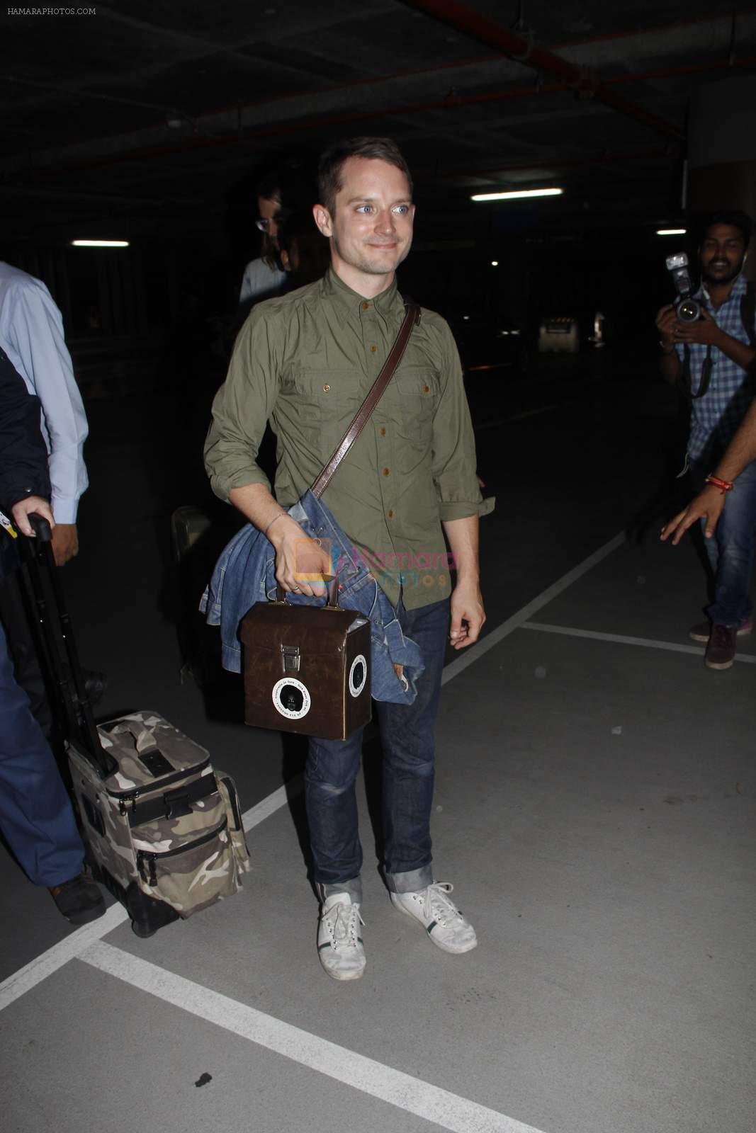 Elijah Wood arrives in Mumbai to visit India and DJ on 2nd Sept 2015