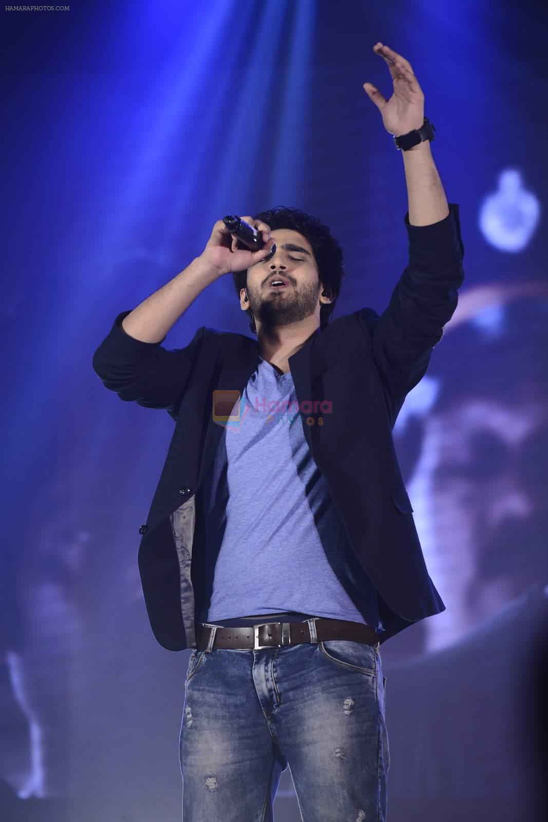 Amaal Mallik at Hero music launch in Taj Lands End on 6th Sept 2015