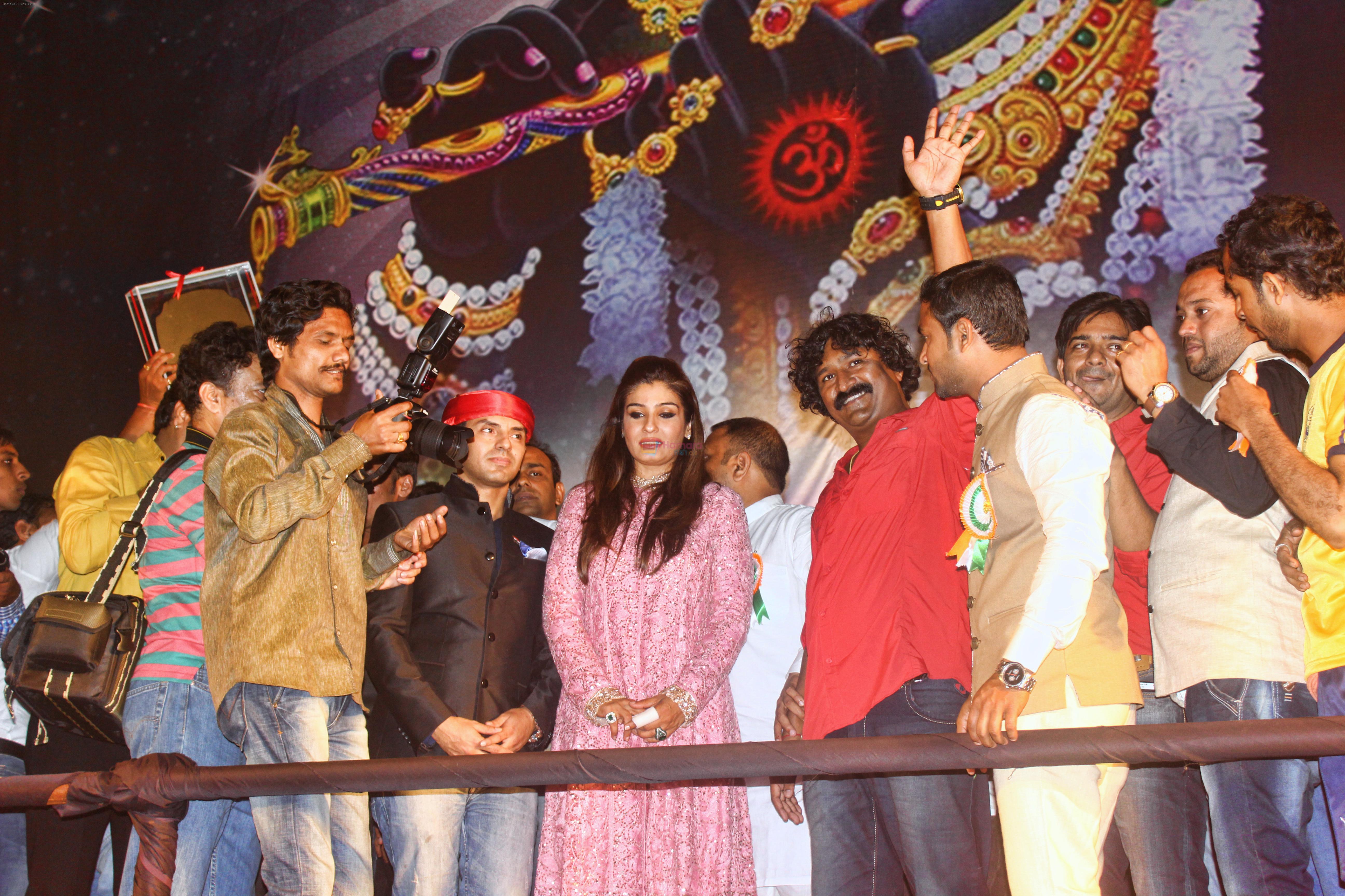 Raveena Tandon Celebrate Janmasthami in Pune