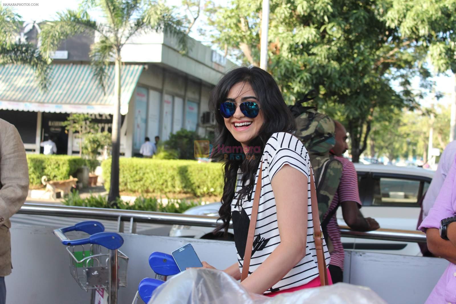 Adah Sharma snapped at airport in Mumbai on 7th Sept 2015