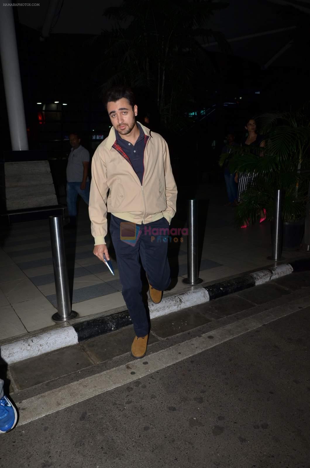 Imran Khan snappedas he returns from Delhi promotions in Airport on 16th Sept 2015