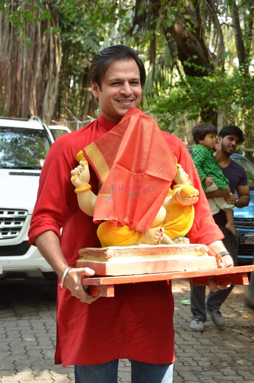 Vivek Oberoi's Ganpati celebrations on 17th Sept 2015