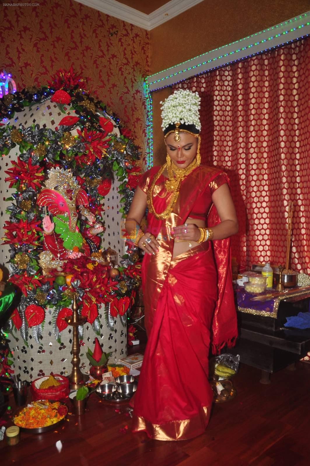 Rakhi Sawant's Ganpati celebrations on 17th Sept 2015