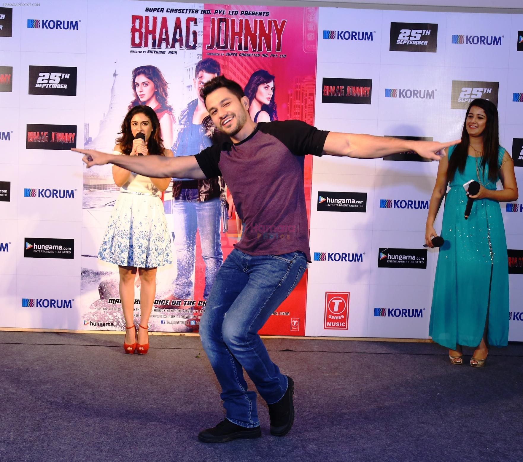 Kunal Khemu and Zoa Morani promoting Bhaag Johnny in KORUM Mall, Thane on 21st Sept 2015