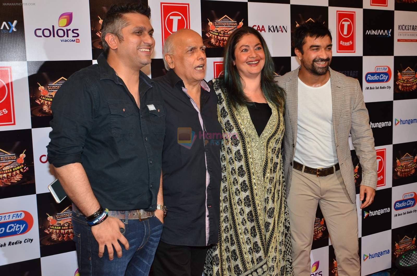 Pooja Bhatt, Mahesh Bhatt at Gulshan Kumar Tribute in Filmcity on 22nd Sept 2015