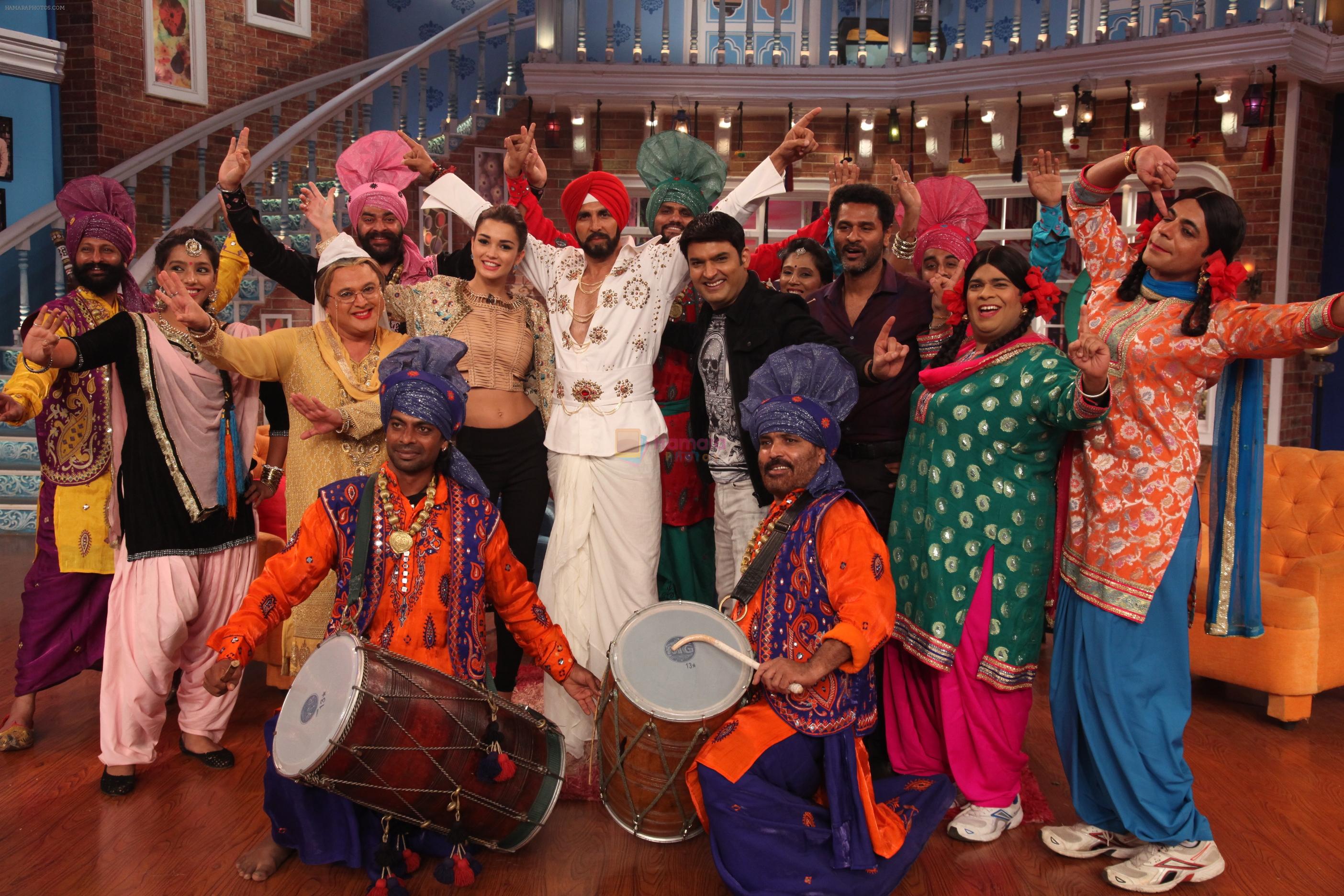 Akshay Kumar, Amy Jackson promote Singh Is Bling cast on Comedy Nights With Kapil on 24th Sept 2015