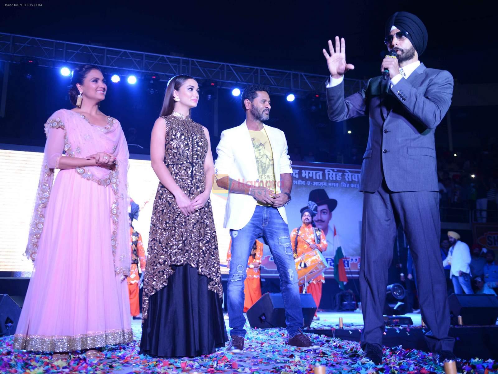 Akshay Kumar, Amy Jackson, Lara Dutta, Prabhu Deva at Singh is Bling promotions in Delhi on 27th Sept 2015