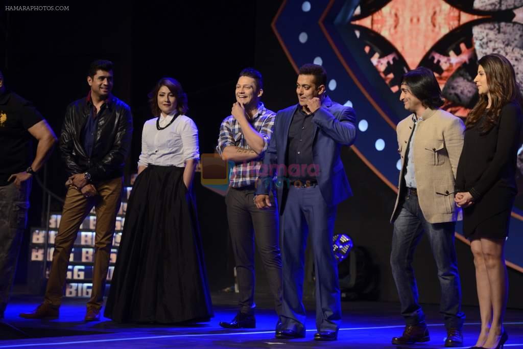 Salman Khan at Bigg Boss Double Trouble Press Meet in Filmcity, Mumbai on 28th Sept 2015