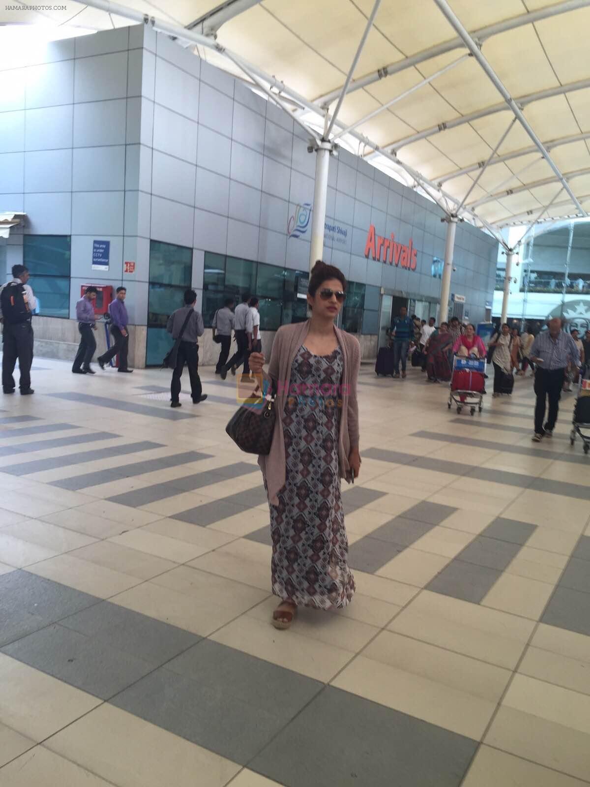 Shraddha Das at the airport returning from Russia on 2nd Oct 2015