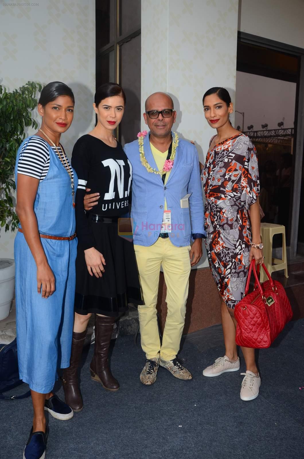Carol Gracias, Sucheta Sharma, Narendra Kumar Ahmed on day 1 of Amazon india fashion week on 7th Oct 2015,1