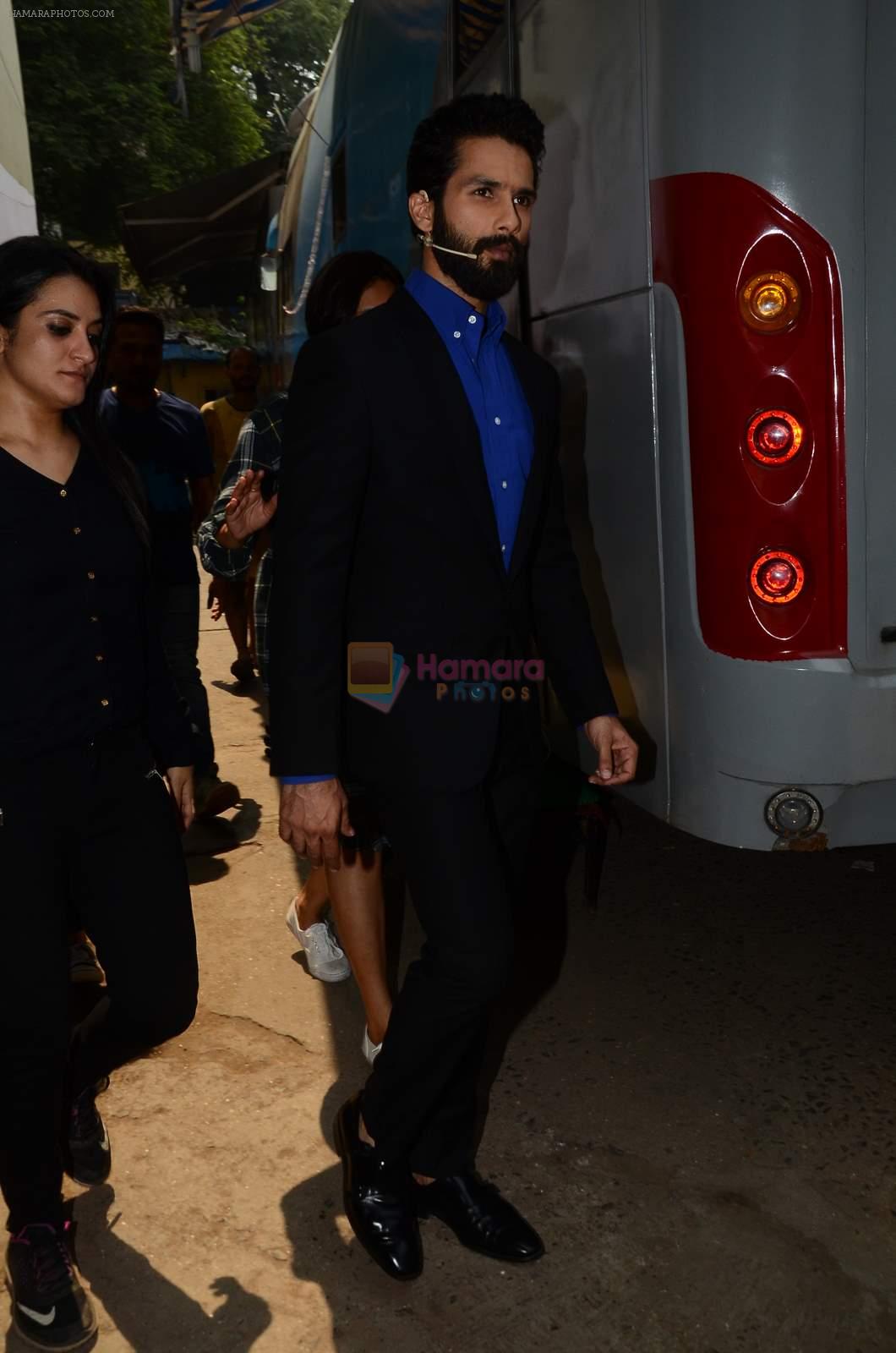 Shahid Kapoor at Jhalak dikhhla jaa reloaded grand finale shoot in Filmistan on 7th Oct 2015