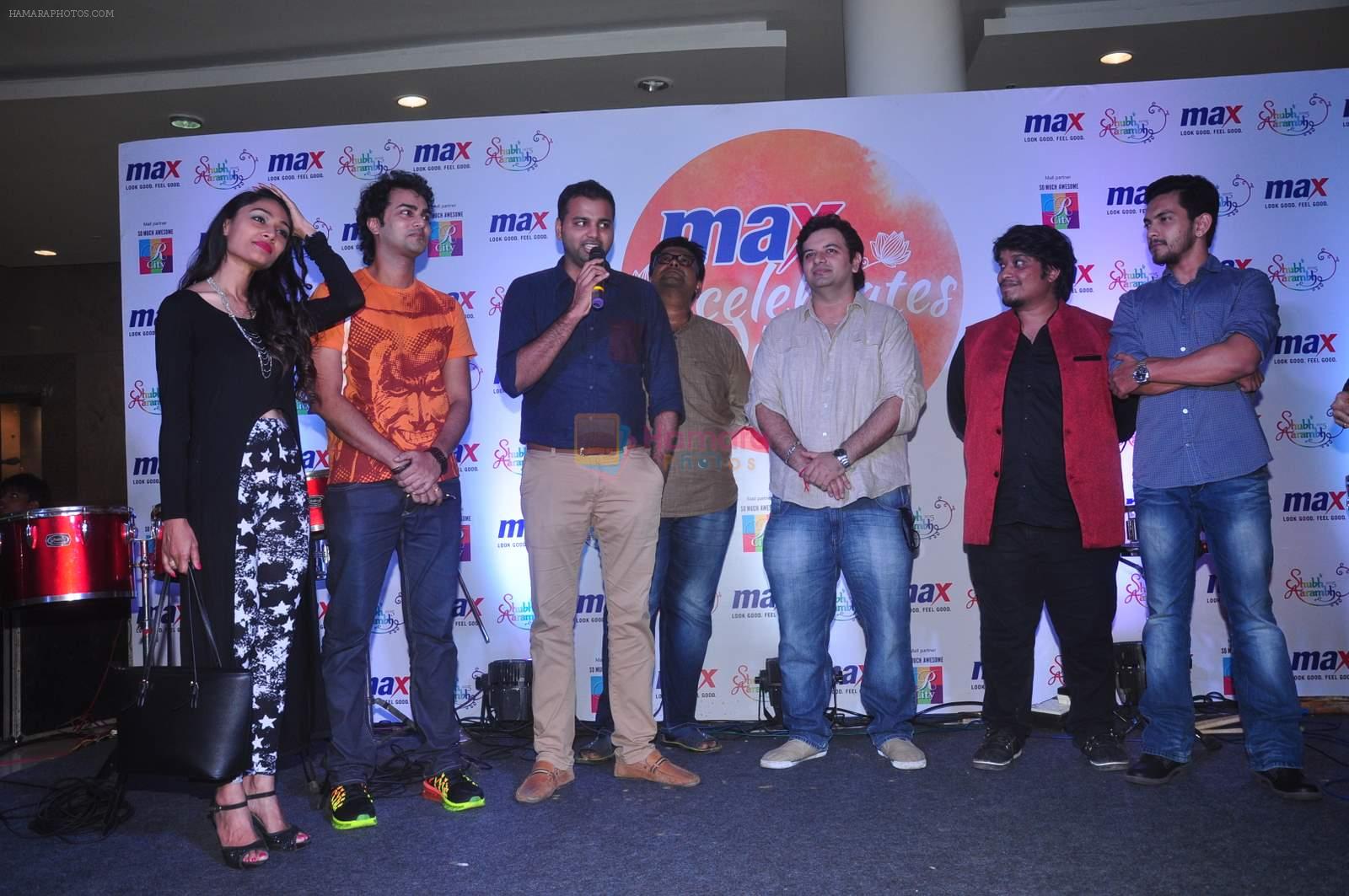 Aditya Narayan at Max celebrates India Event on 8th Oct 2015
