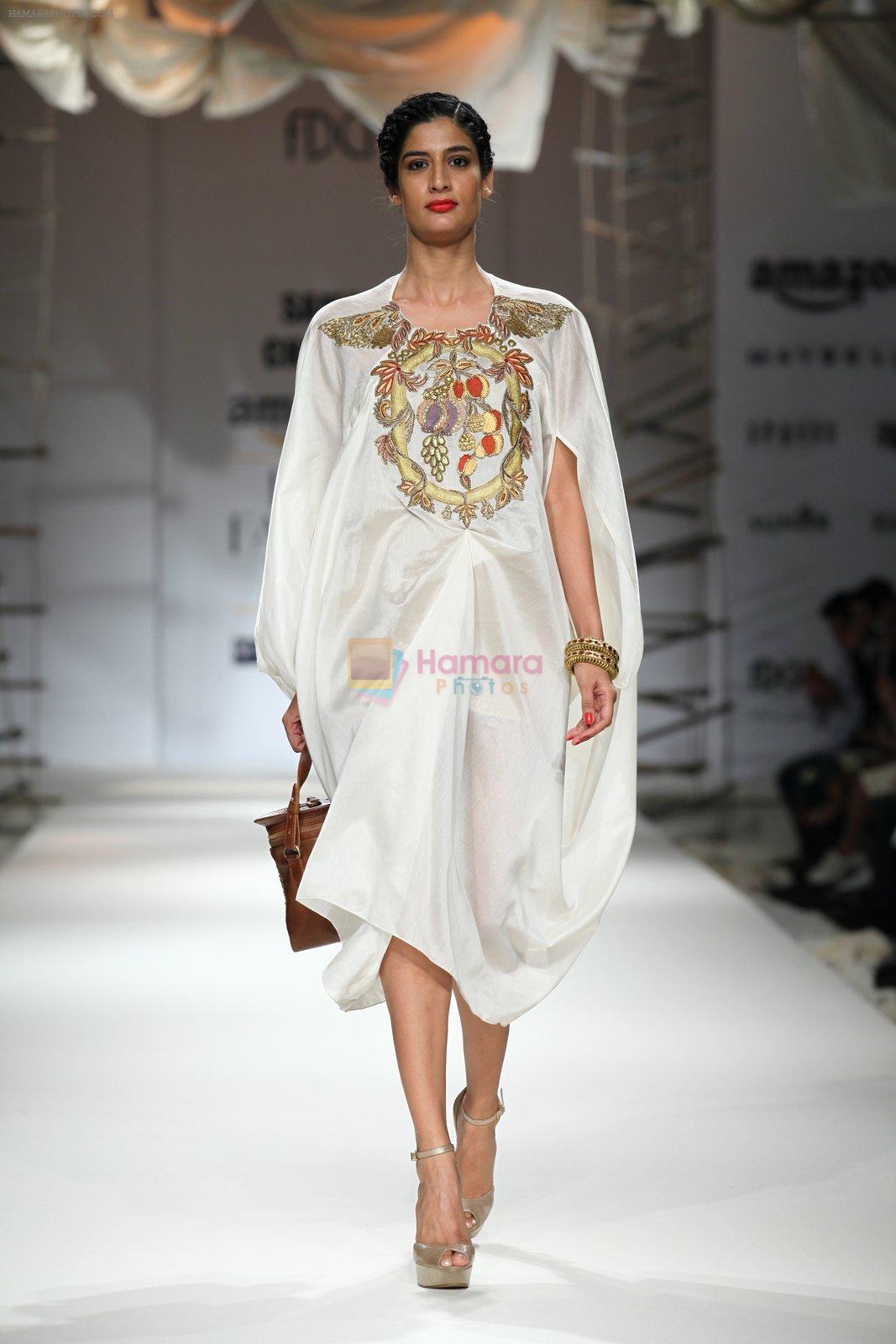 Model walk the ramp for Samant Chauhan Show at Amazon Fashion Week Day 3 on 9th Oct 2015