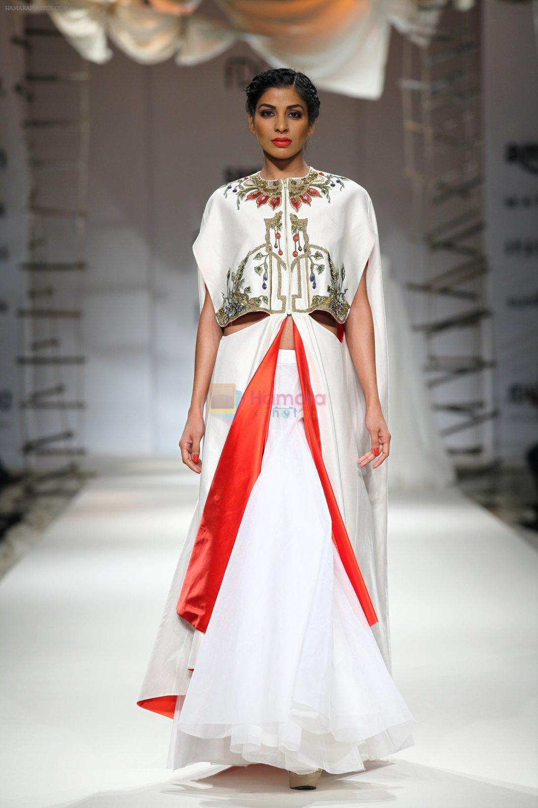Model walk the ramp for Samant Chauhan Show at Amazon Fashion Week Day 3 on 9th Oct 2015