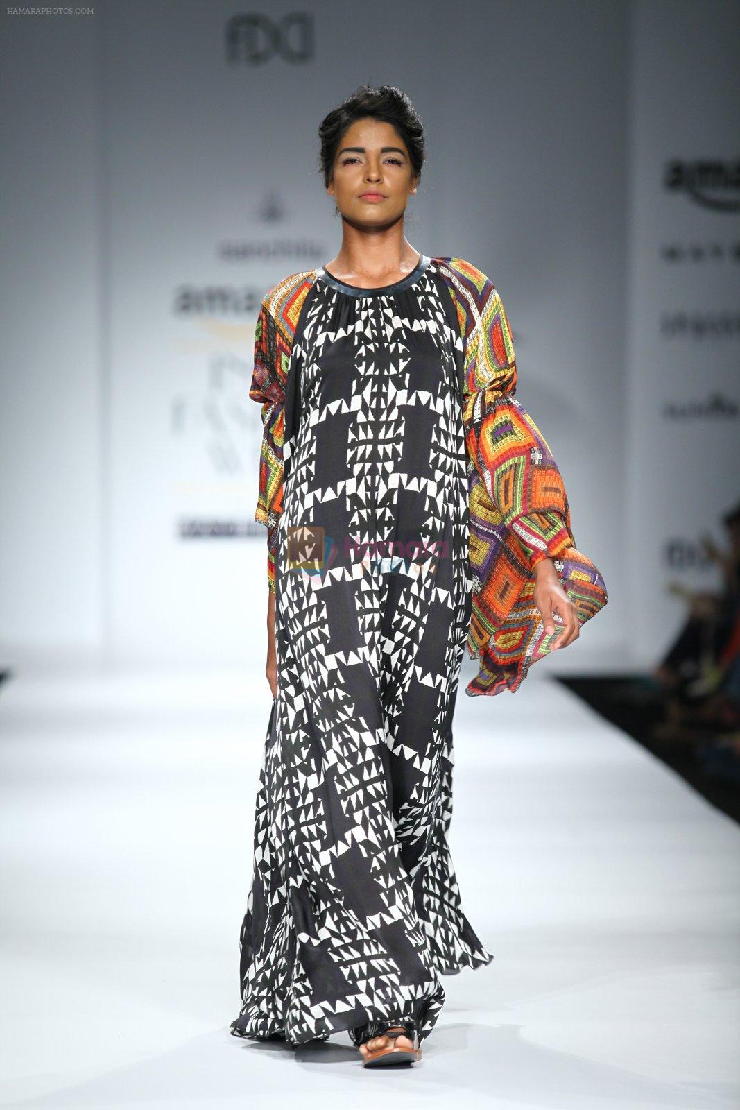 Model walk the ramp for Sanchita Show at Amazon Fashion Week Day 3 on 9th Oct 2015