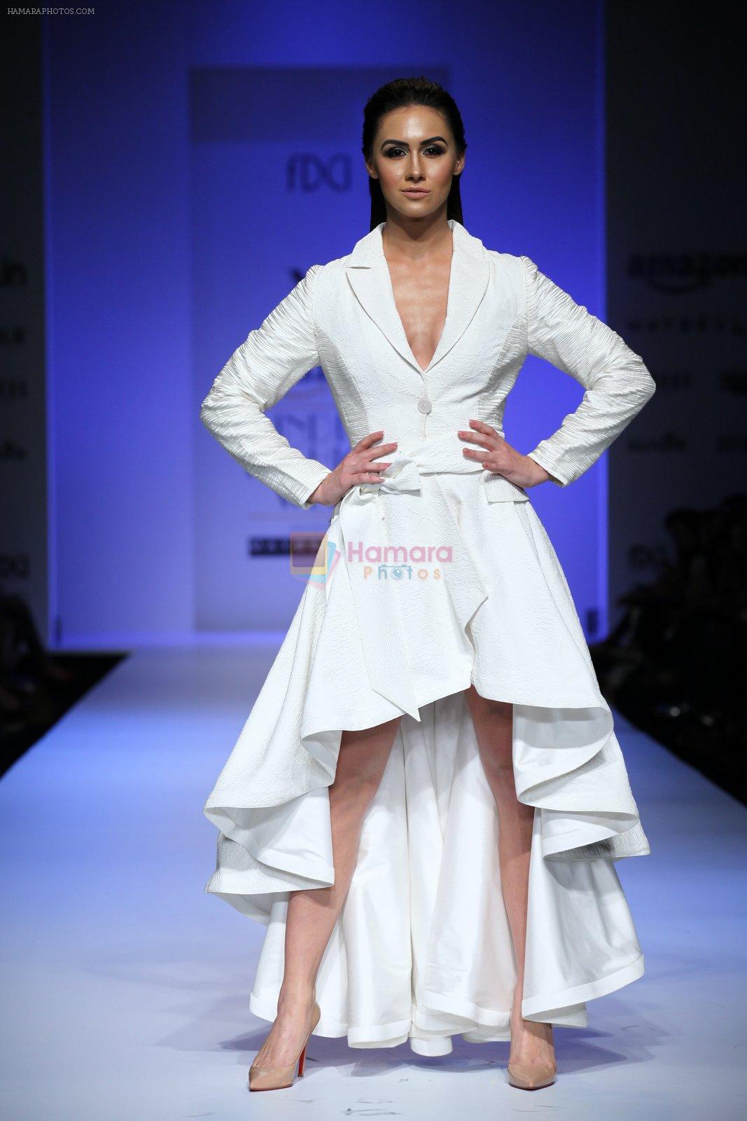 Lauren Gottlieb walk the ramp for Nikhita Show at Amazon Fashion Week Day 3 on 9th Oct 2015