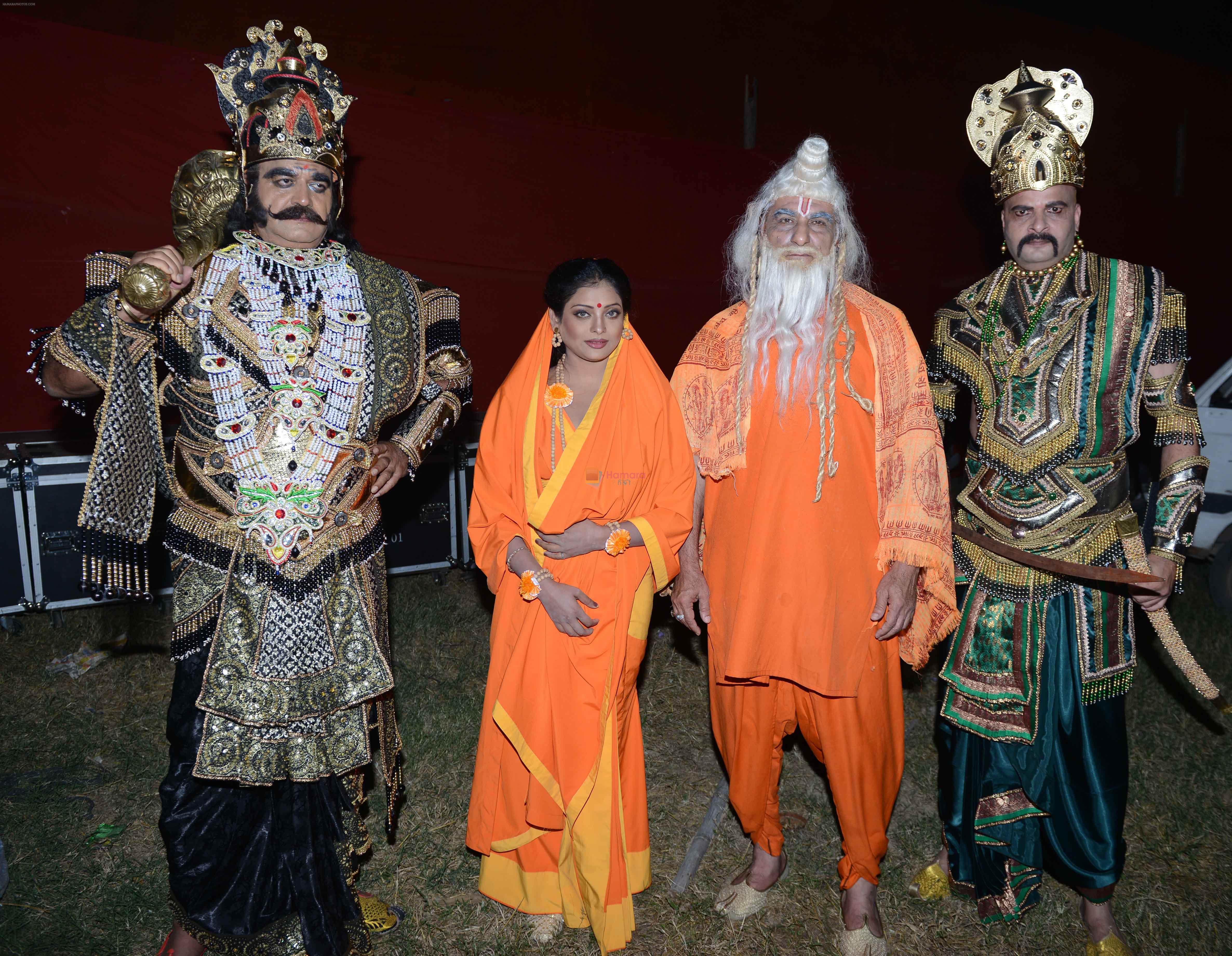 Surender Pal (Ravan ) Rupa Dutta (Sita)  Ali Khan (Vishwamitra ) Jitender Singh