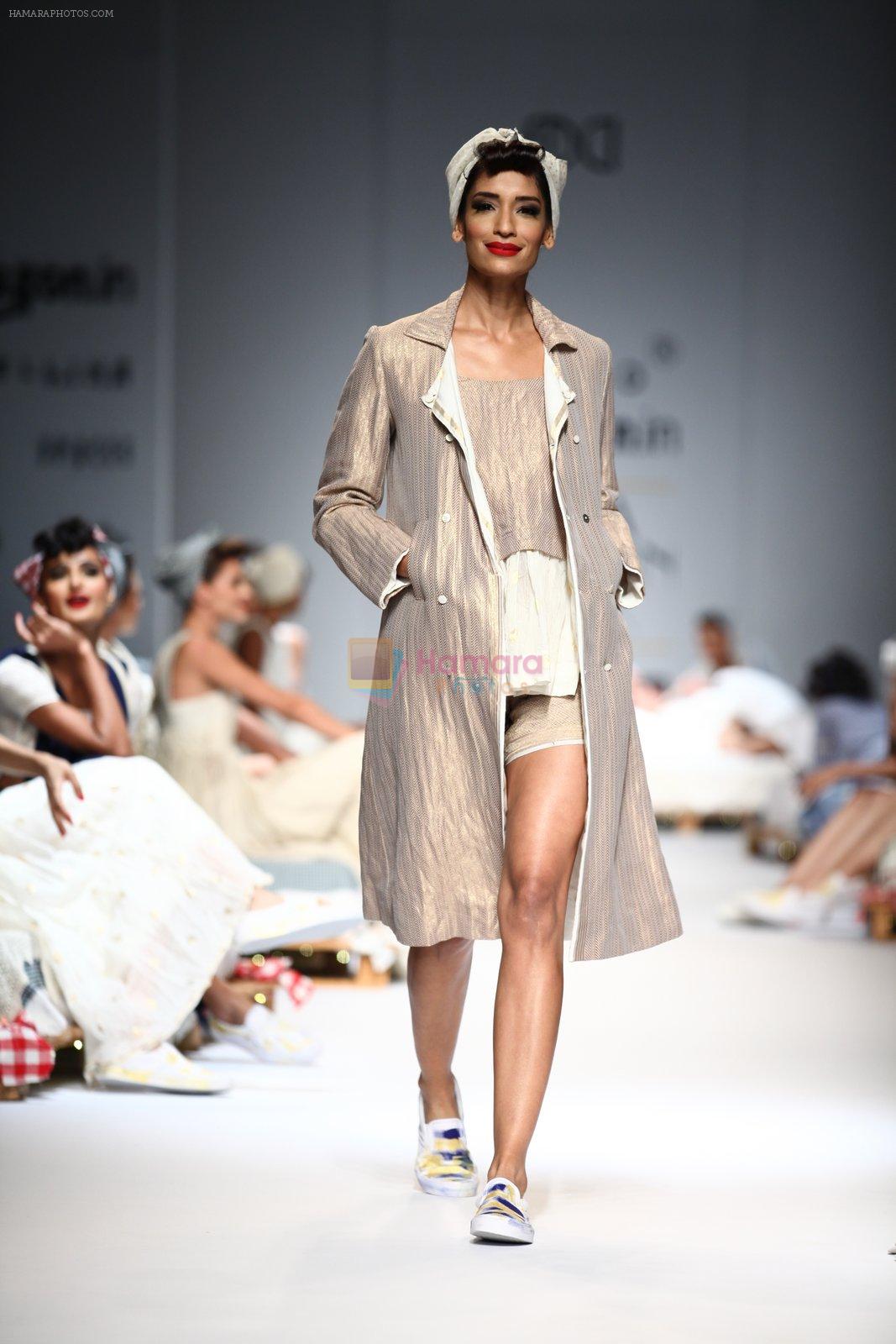 Model walk the ramp for Aneeth Arora Show on Day 4 of Amazon India Fashion Week on 10th Oct 2015