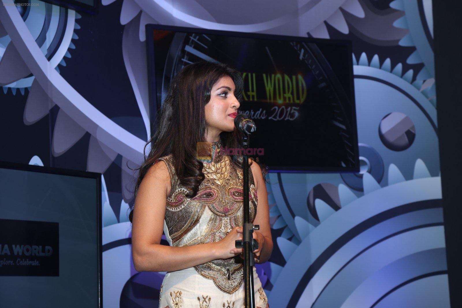 Pallavi Sharda at Watch world Awards on 11th Oct 2015