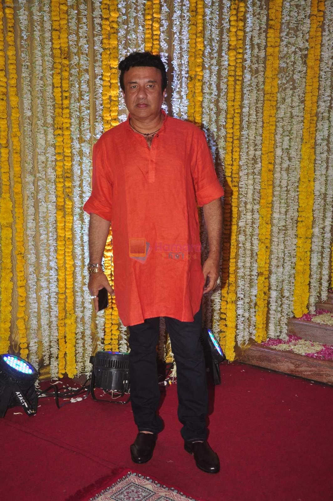 Anu Malik at Ronit Roy's bday and mata ki chowki on 10th Oct 2015
