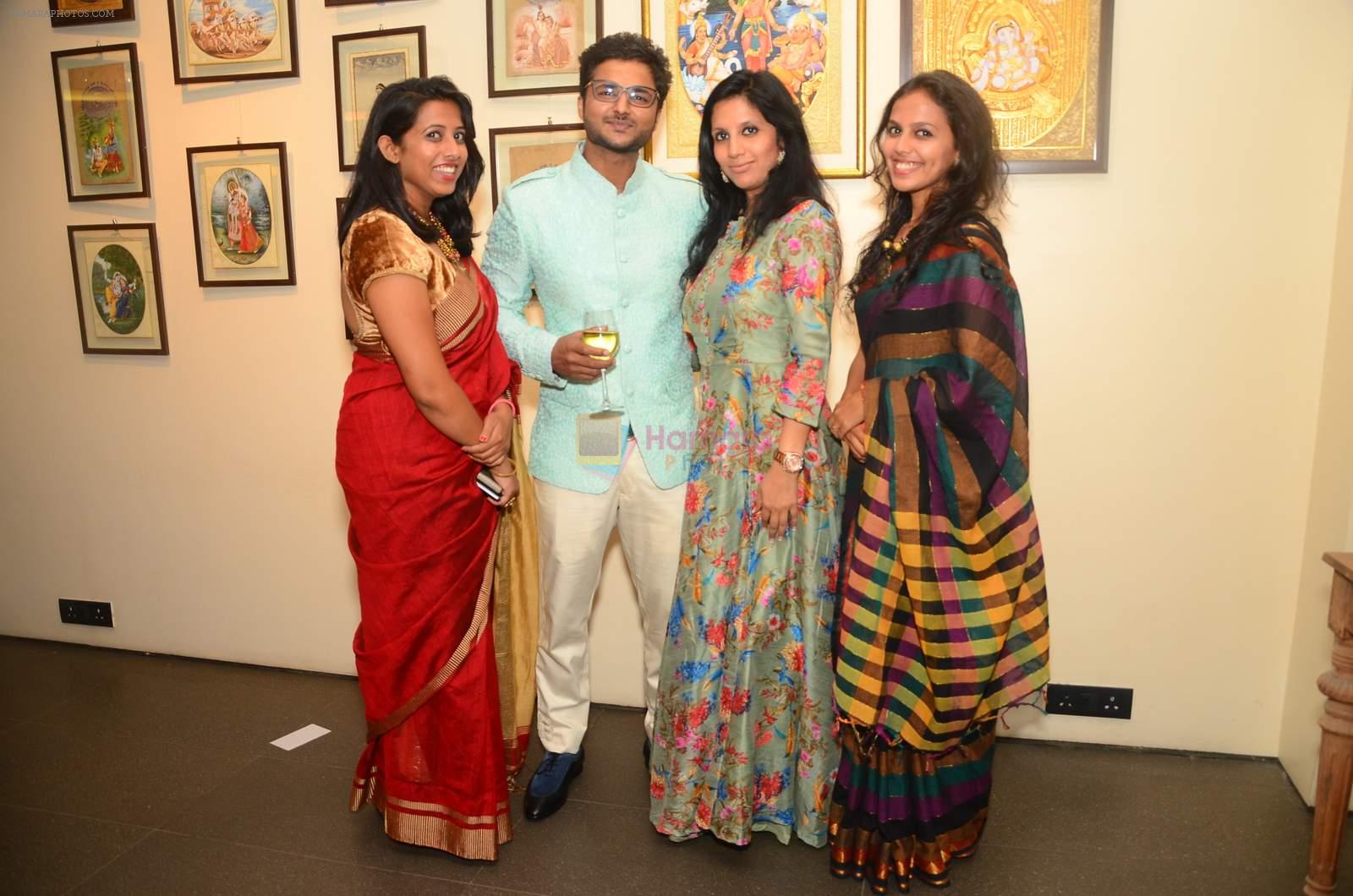 at Suvigya Sharma's art exhibition in Nariman Point on 18th Oct 2015