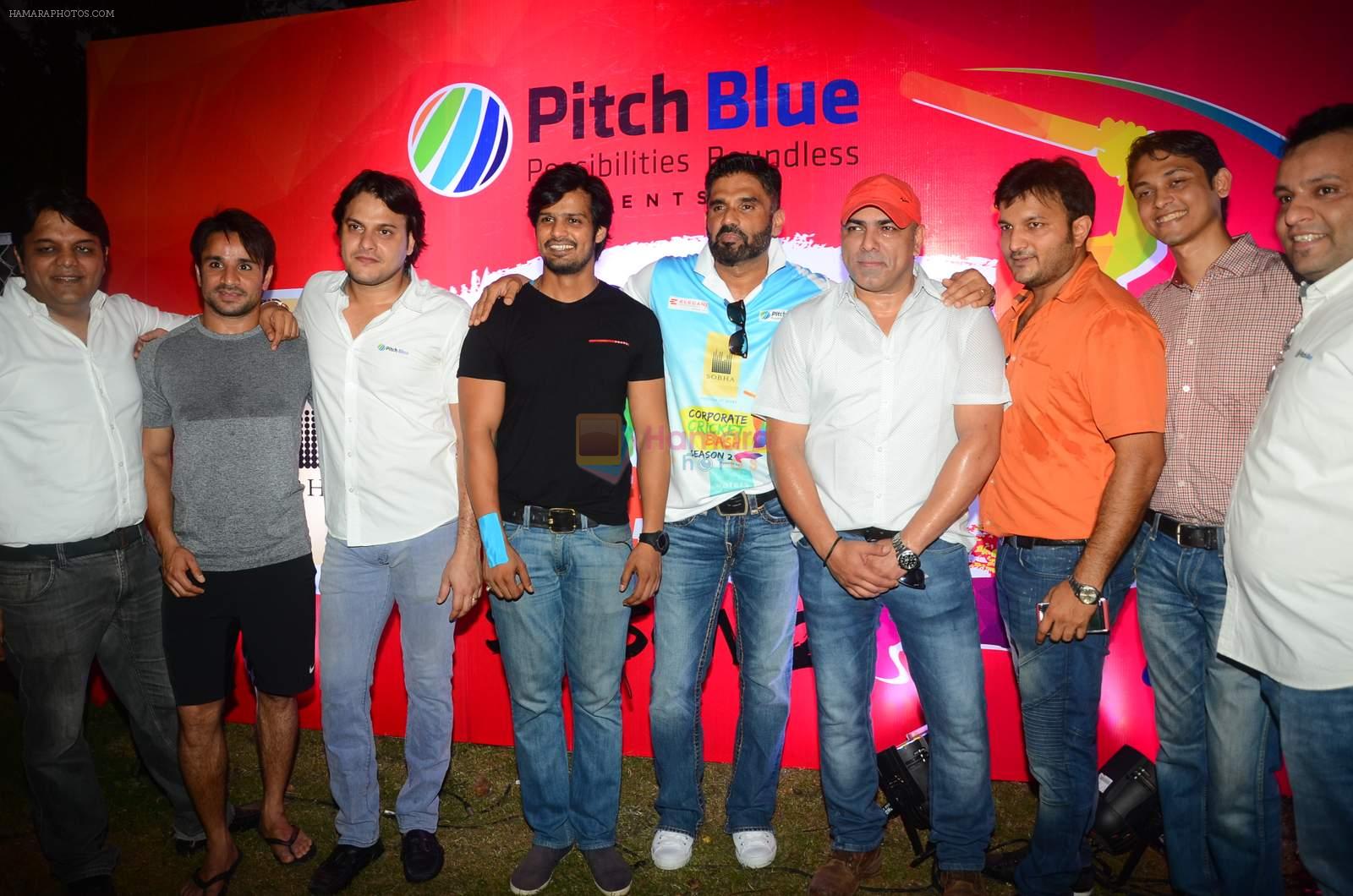 Sunil Shetty's Mumbai Heroes at Pitch Blue corporate match on 20th Oct 2015