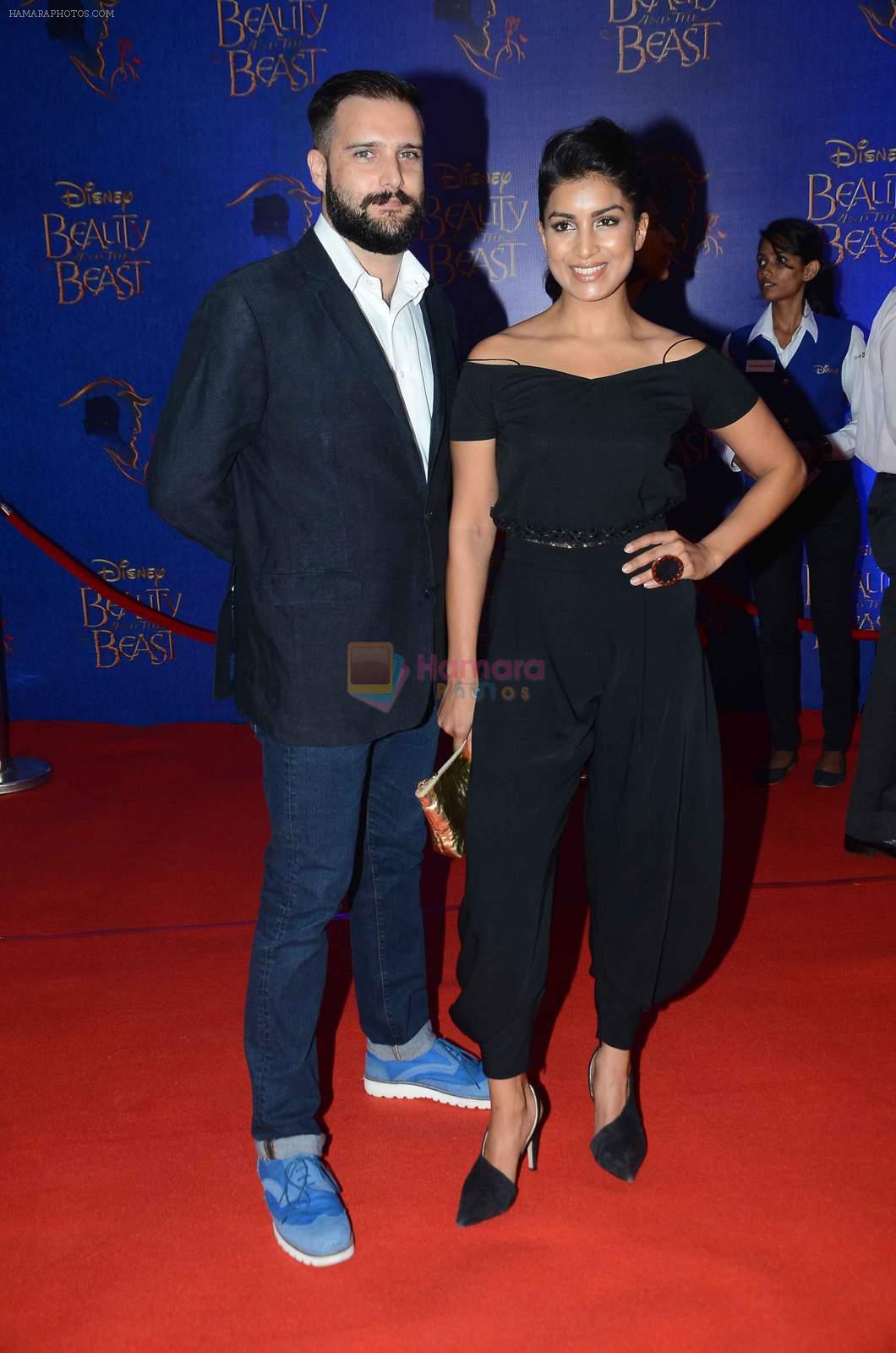 Pallavi Sharda at Beauty and the Beast red carpet in Mumbai on 21st Oct 2015