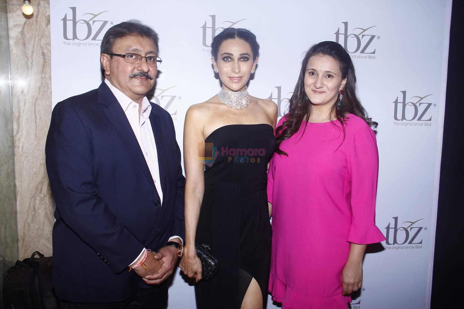 Karisma Kapoor at TBZ launch in Mumbai on 21st Oct 2015