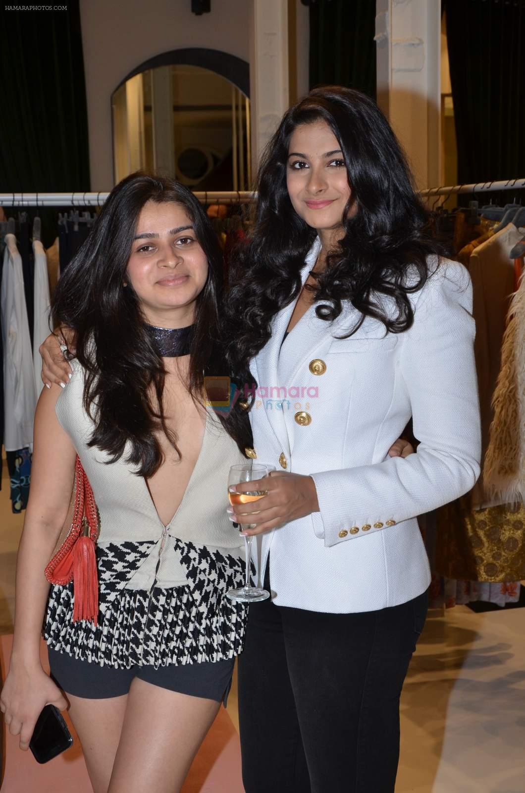 Rhea Kapoor at Le Mill launch in Colaba on 24th Oct 2015
