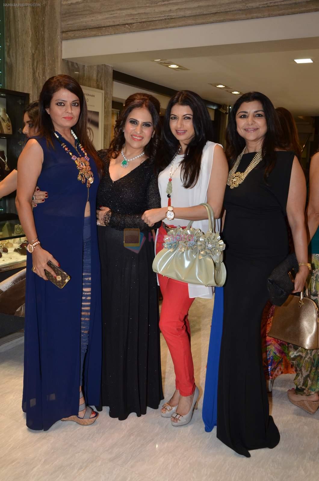 Sheeba at Mahesh Notandas store for festive collection launch on 23rd Oct 2015