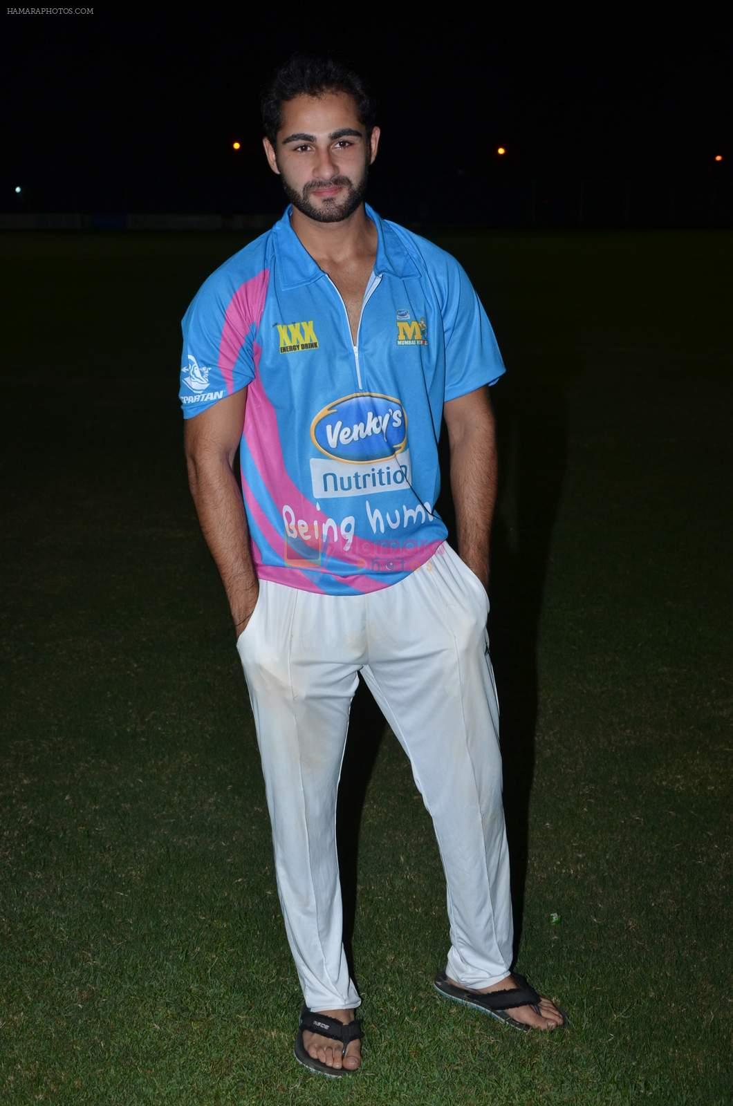 Armaan Jain at Mumbai Heroes corporate cricket match in Santacruz on 26th Oct 2015