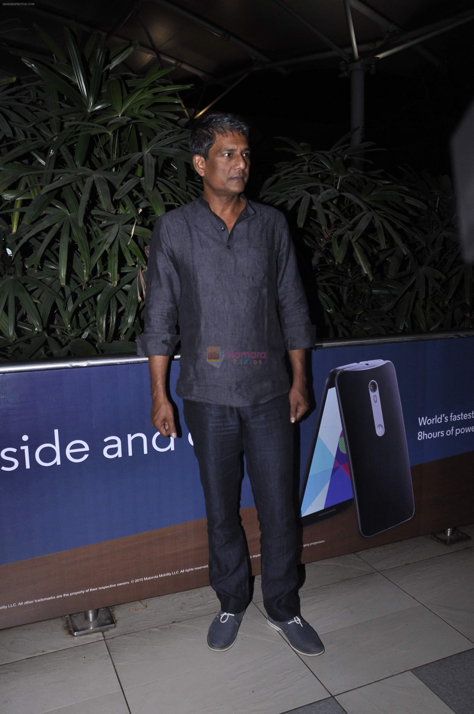 Adil Hussain at the Airport after promoting Main Aur Charles on 27th Oct 2015