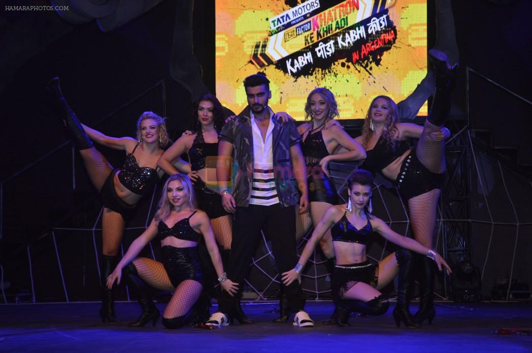 Arjun Kapoor at Khatron Ke Khiladi preview in Mumbai on 29th Oct 2015