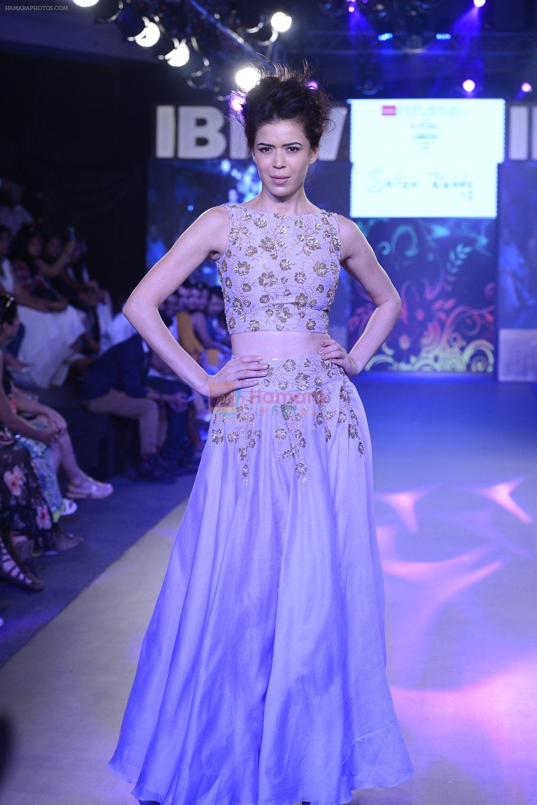 Model walk the ramp for Shilpa Reddy Studio Show on day 2 of Gionee India Beach Fashion Week on 30th Oct 2015