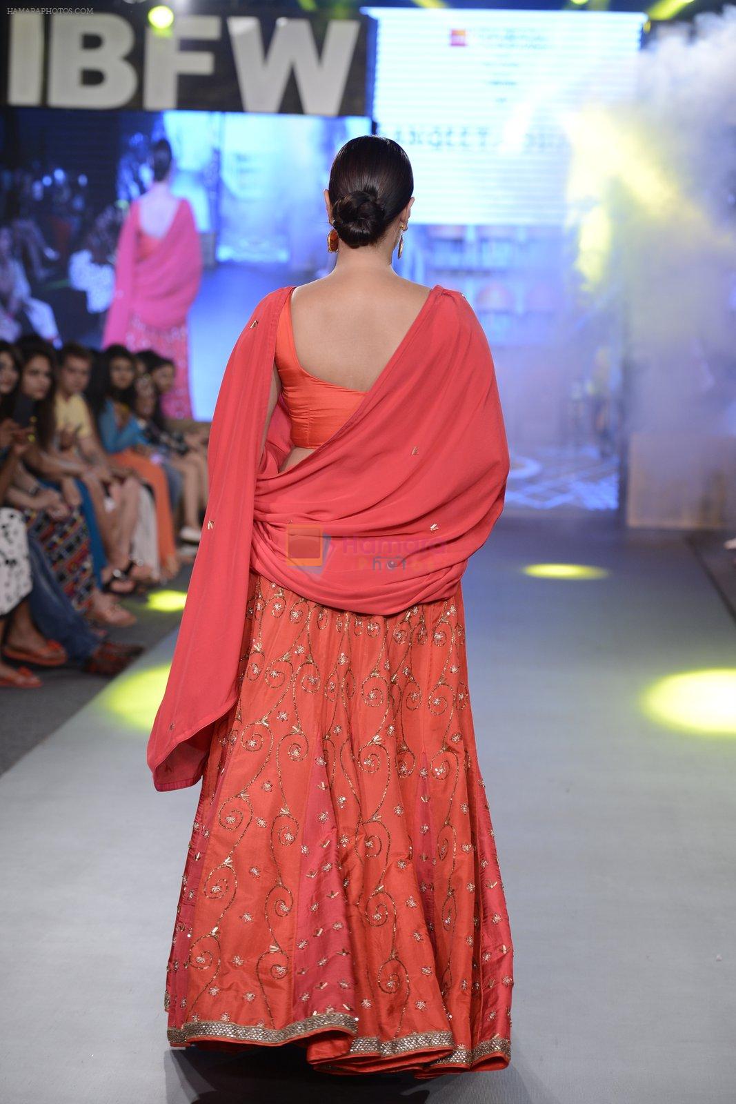 Neha Dhupia walk the ramp for Sangeeta Sharma Show on day 2 of Gionee India Beach Fashion Week on 30th Oct 2015