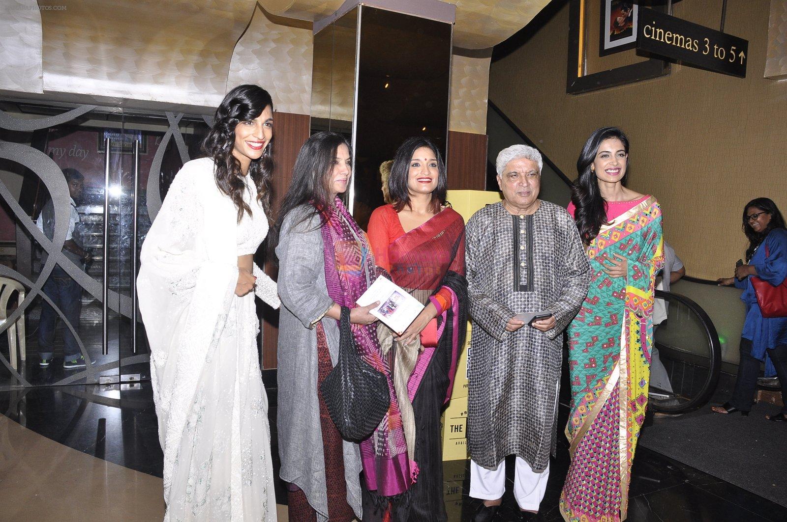 Shabana Azmi, Javed Akhtar, Sandhya Mridul, Anushka Manchanda, Sarah Jane at Angry Indian Goddesses screening on 3rd Nov 2015