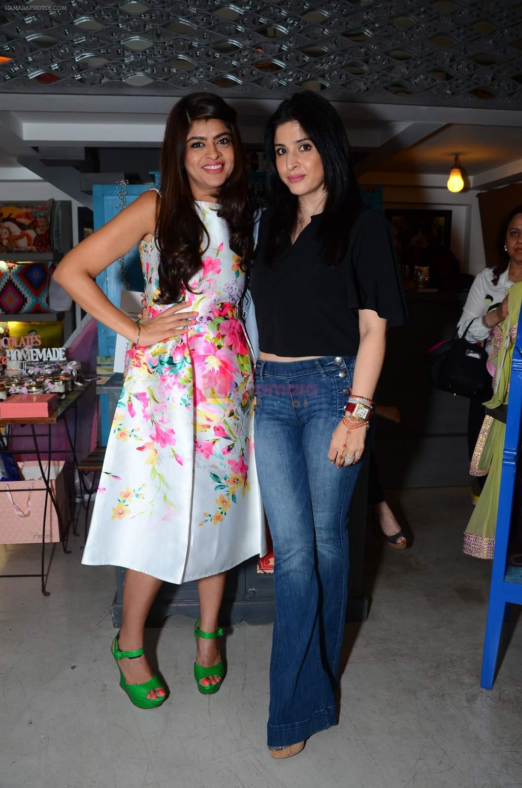 at Twinkle Khanna's home decor brand The White Window on 3rd Nov 2015