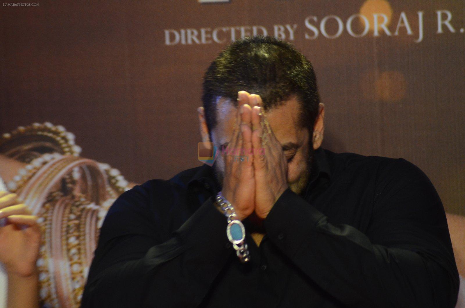 Salman Khan at Prem Ratan Dhan Payo press Meet on 8th Nov 2015