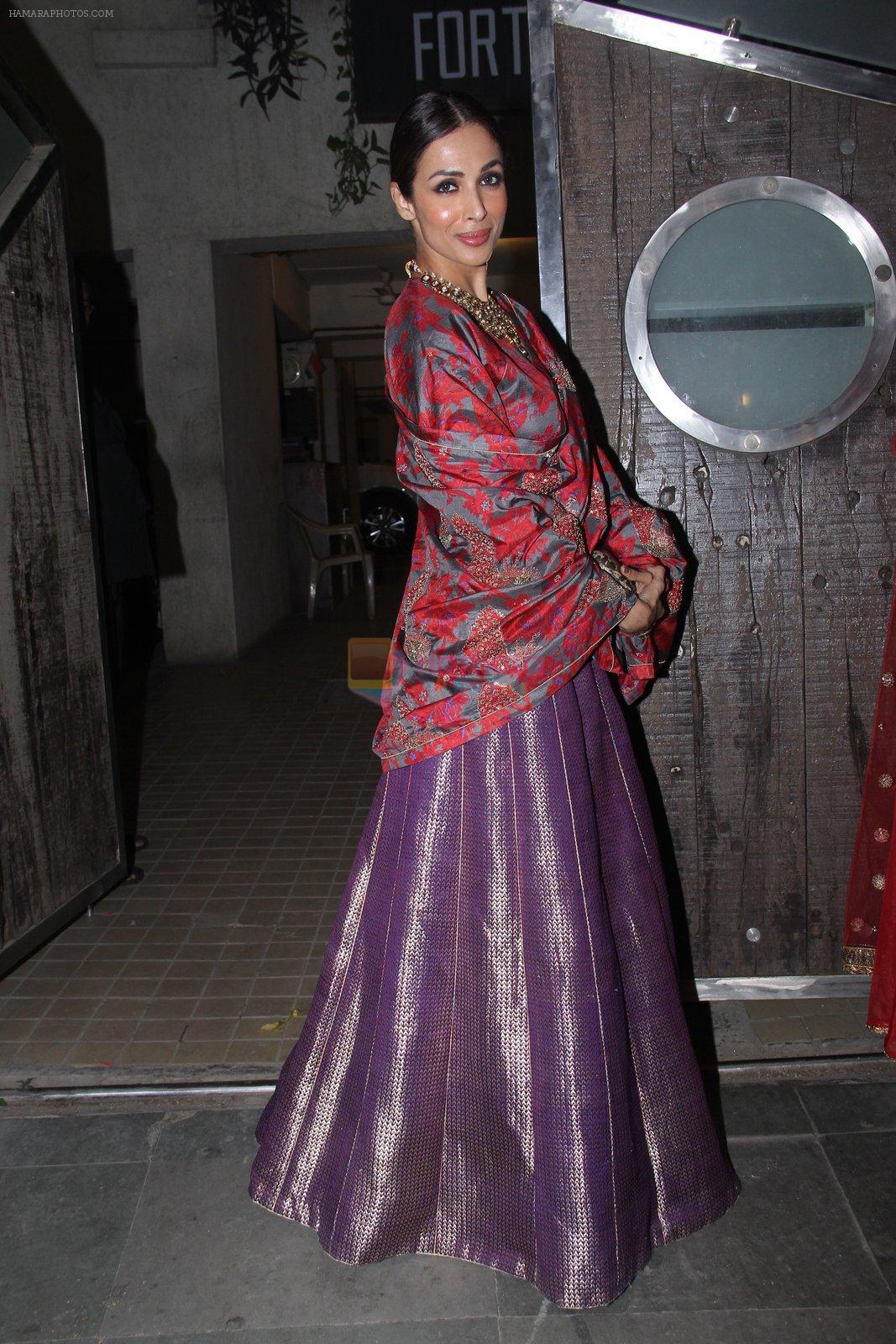 Malaika Arora Khan at Saif Ali Khan's Diwali Bash on 11th Nov 2015