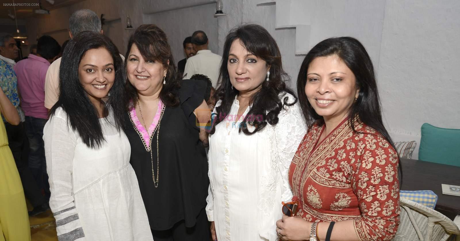 dr rashmi shetty, rael padamsee, rajlami rao and nandita puri at Poonam Soni's bdy bash on 15th Nov 2015
