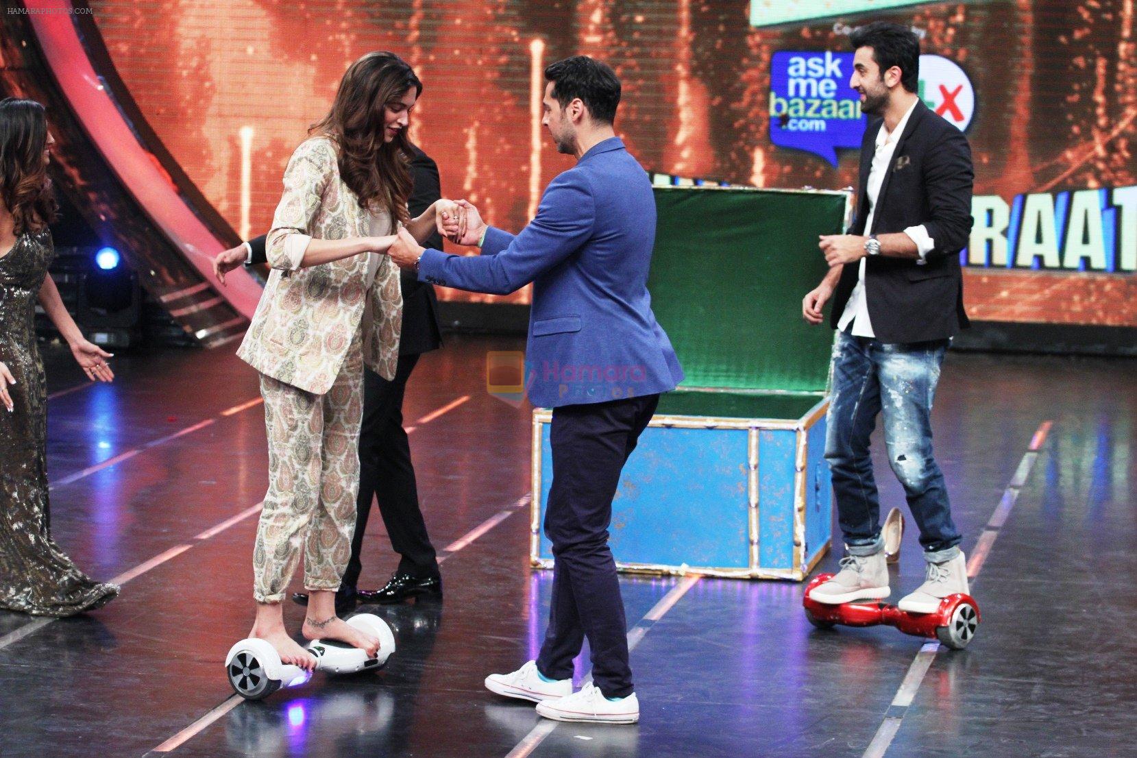 Deepika Padukone and Ranbir Kapoor graced the GRAND FINALE of ZEE TV's I Can Do That on 18th Nov 2015