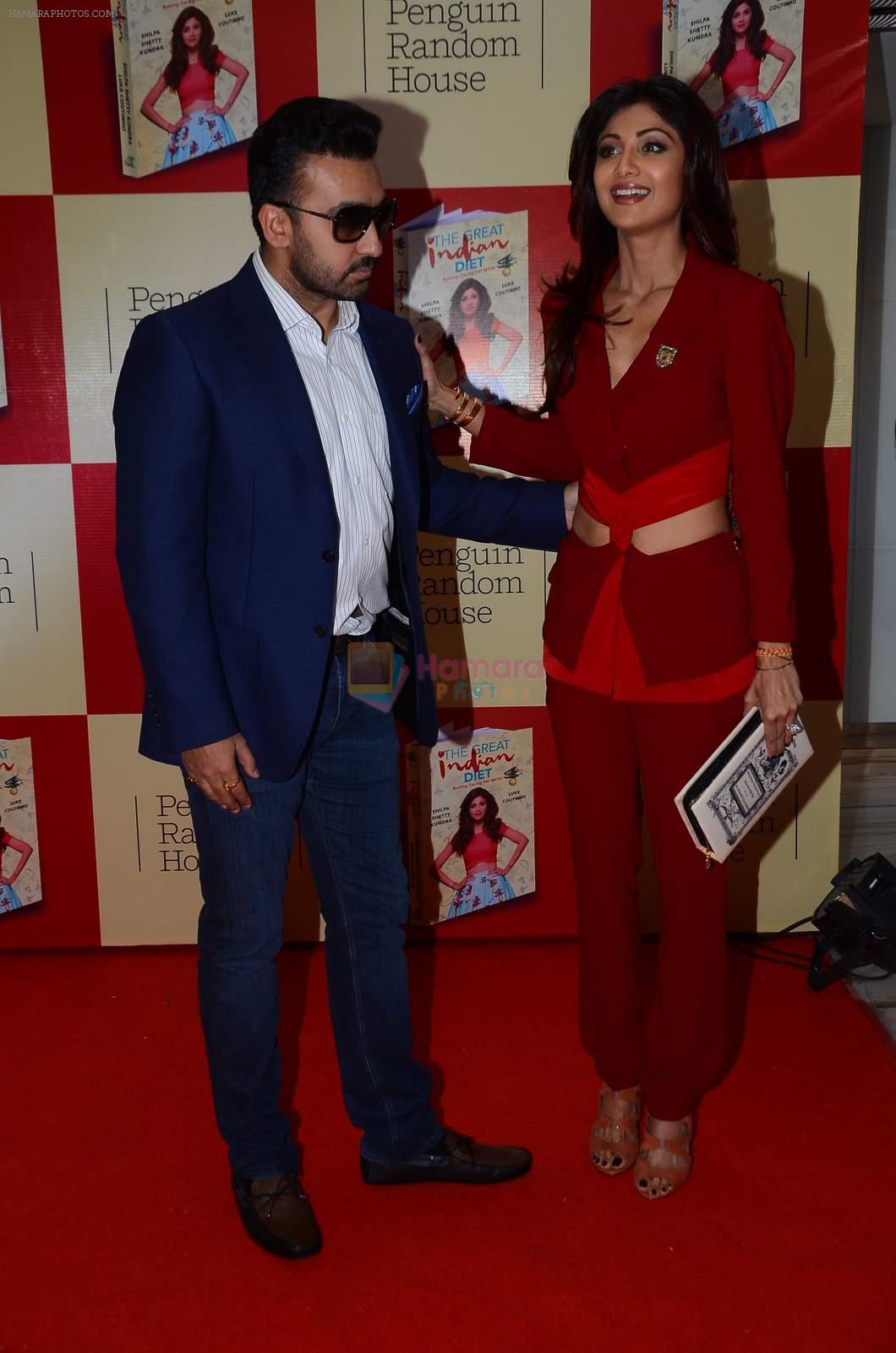 Shilpa Shetty, Raj Kundra at Shilpa Shetty's book launch on 19th Nov 2015