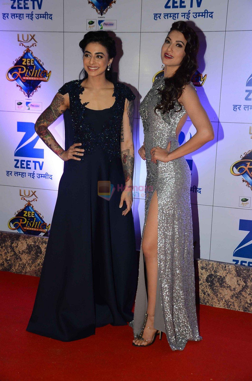 Gauhar KHan at Zee Rishtey Awards in Mumbai on 21st Nov 2015