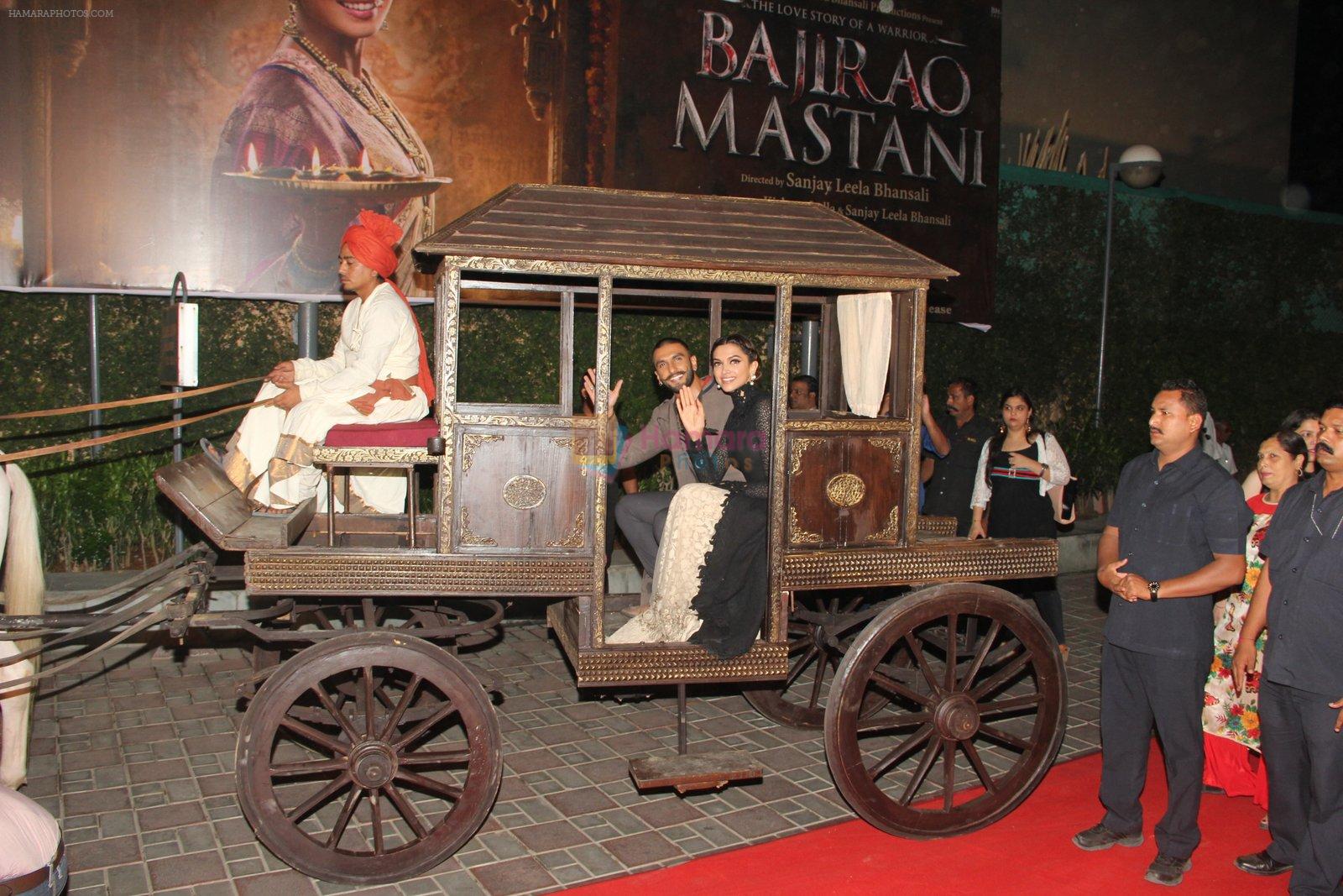 Deepika Padukone, Ranveer Singh at Bajirao Mastani trailor launch on 20th Nov 2015