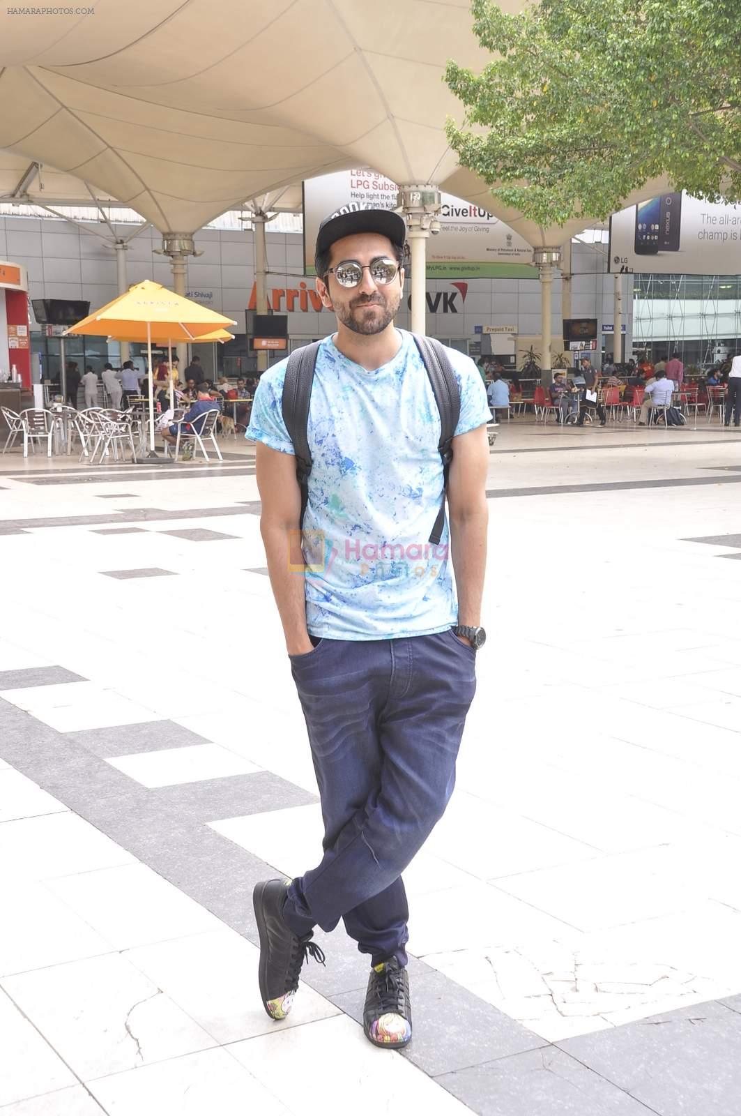 Ayushman Khurana snapped at airport on 22nd Nov 2015