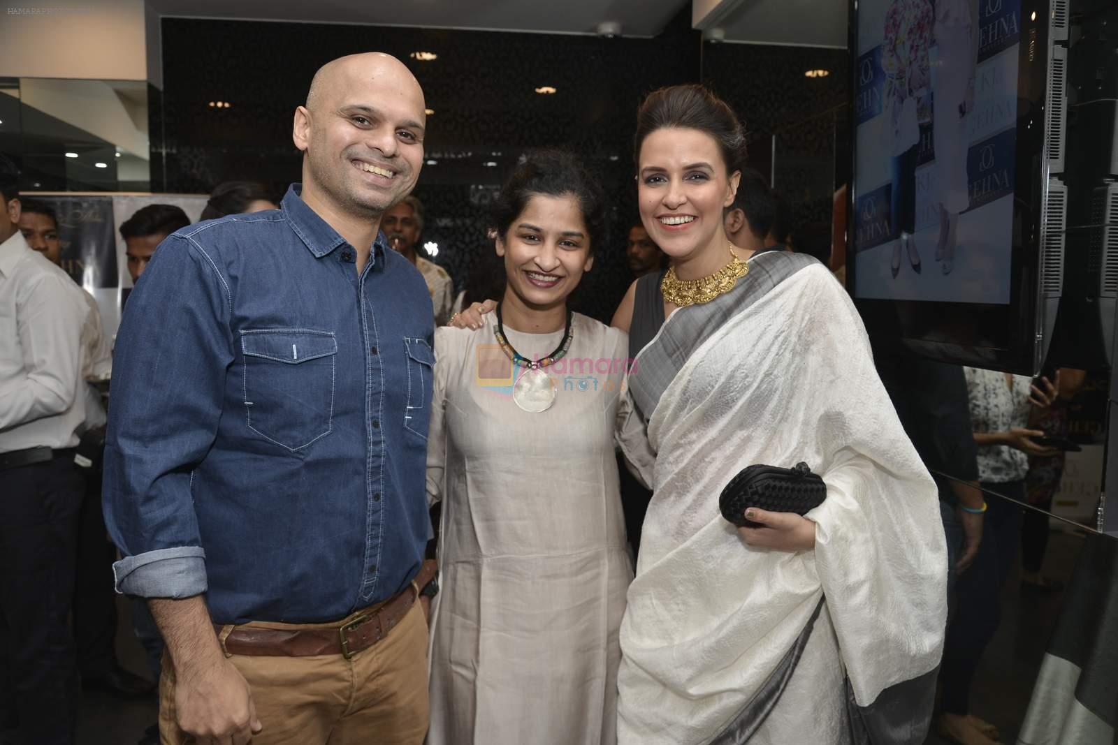 Neha Dhupia at Shaheen Abbas collection launch in Gehna Store on 24th Nov 2015