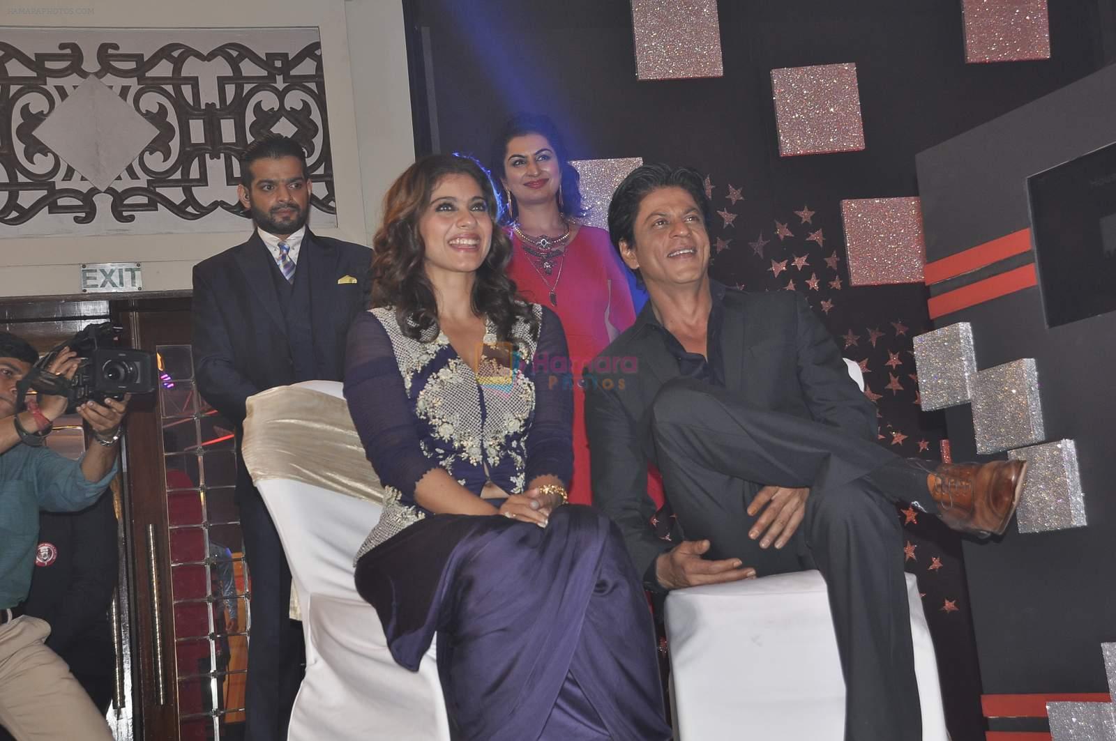Kajol, Shahrukh Khan at ABP Saas Bahu Aur Saazish show anniversary on 27th Nov 2015