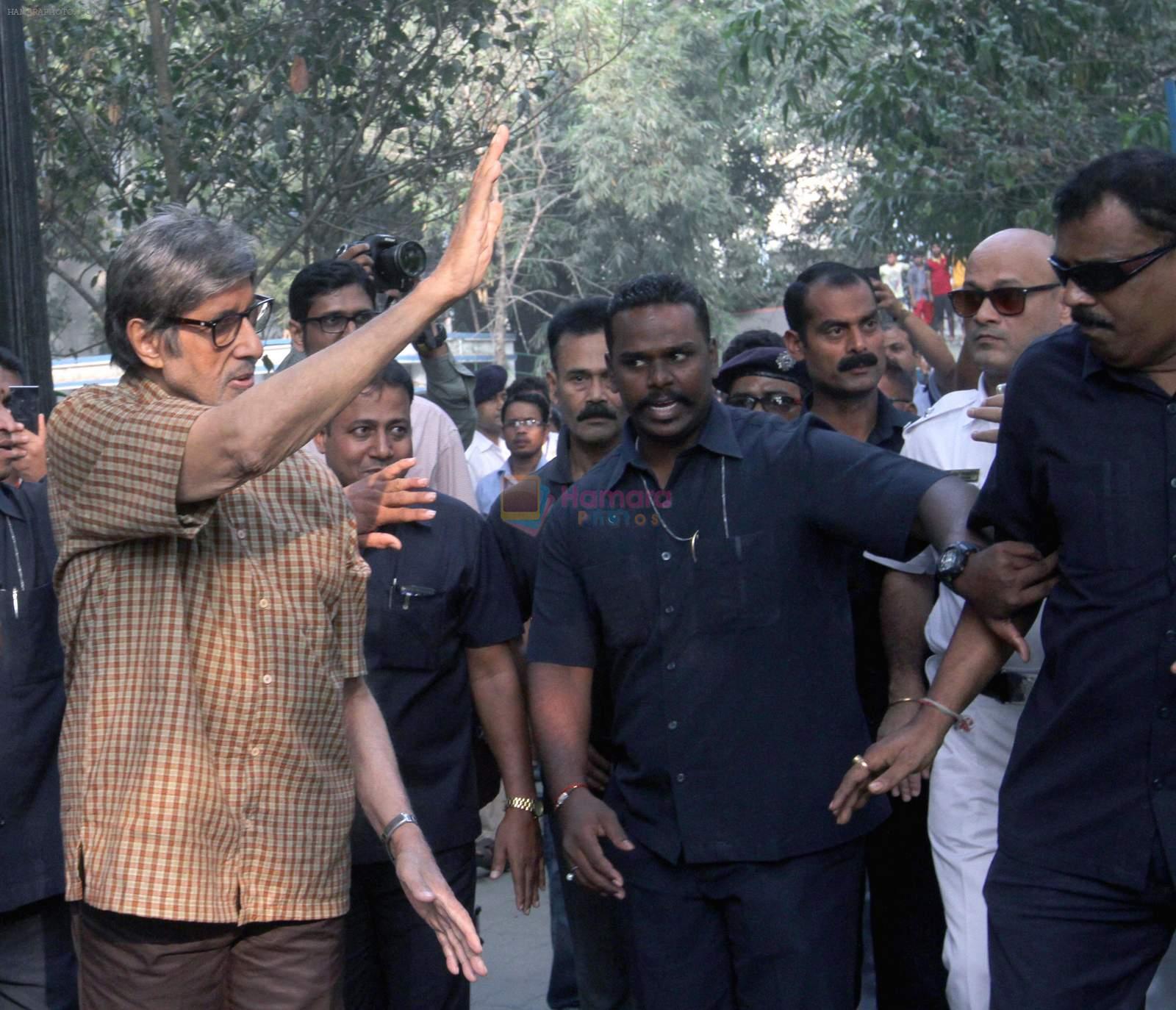 Amitabh Bachchan shoots at Kolkata on 27th Nov 2015