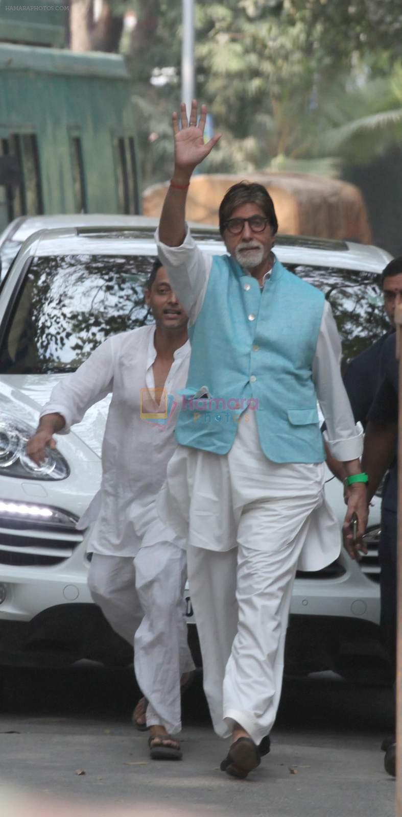 Amitabh Bachchan shoots at Kolkata on 27th Nov 2015